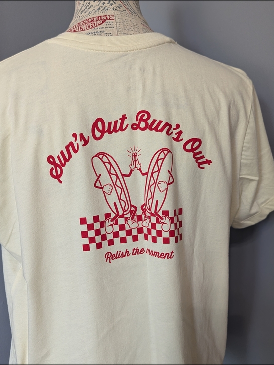 Universal Thread Tops - Sun's Out Bun's Out Graphic Tee